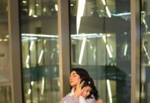 Sarah Khan Instagram - Before the event ♥️ My Alyana 🧸♥️ Thank you @bilalsaeedphotography for capturing these moments