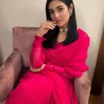 Sarah Khan Instagram - Rawalpindi 💕 Wearing @virsaay.official Jewellery @saj_jeweler