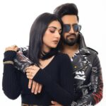 Sarah Khan Instagram - 🔥♥️💕 @falakshabir1 @magtheweekly @danishmaqsood1 @itsshehryaradil @djmaq @nabila_salon