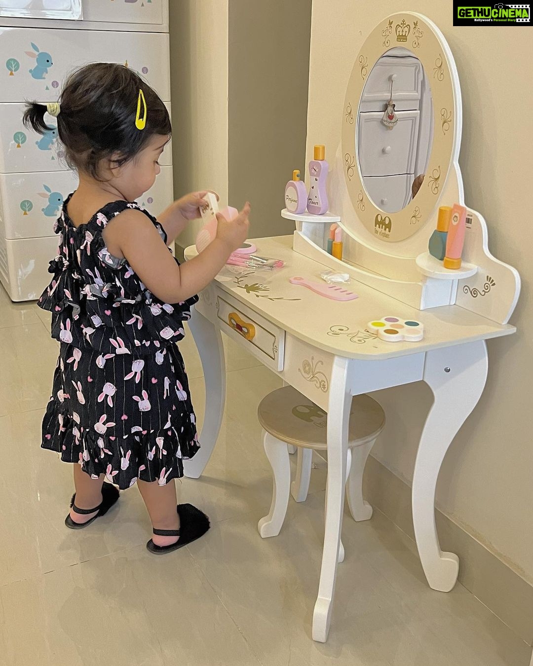 Sarah Khan - 544.4K Likes - Princess is getting ready 👸🏻💕🧸
MASHALLAH