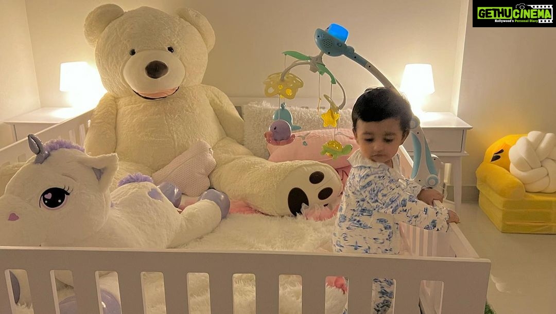 Sarah Khan Instagram - Goodnight nahi good morning ho gaye Alyana ki! 💕☀️😭