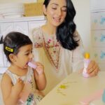 Sarah Khan Instagram - Behind the scenes of my Eid prep with @garnierpakistan. From my favourite meetha, shopping and secret to my #EidReady hair - watch the full video to find out! ;) #EidReadywithGarnier #GarnierColorNaturals #ApprovedbyRealPeople #ApprovedbyMe