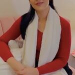 Sarah Khan Instagram - Before the holy month of Ramazan ends let me share a beautiful message inspired by the new Ramazan TVC by @sooperpakistan. Peek Freans Sooper always comes out with inspirational ad campaigns in Ramazan and this year is no different with the beautiful message of Dua-e-Taufeeq presented in a soulful kalam inspiring us all to pray to Allah for His Taufeeq and guidance to become a ray of hope and light for someone. So let’s all pray to Allah that may He grant us Taufeeq and guidance to help others out during these difficult times kyunke Iss Ramazan Kisi Ki Roshni Ban Janay Ki Seedhi Saadi Khushi Hai Sooper! #PeekFreansSooper #SSKHaiSooper
