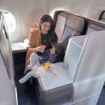 Sarah Khan Instagram - ✈️💕👩‍👧 New vlog is out! link in bio 🔝