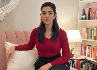 Sarah Khan Instagram - 💕