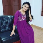 Saranya Mohan Instagram – Good Morning❤
👗@yuvah_designs