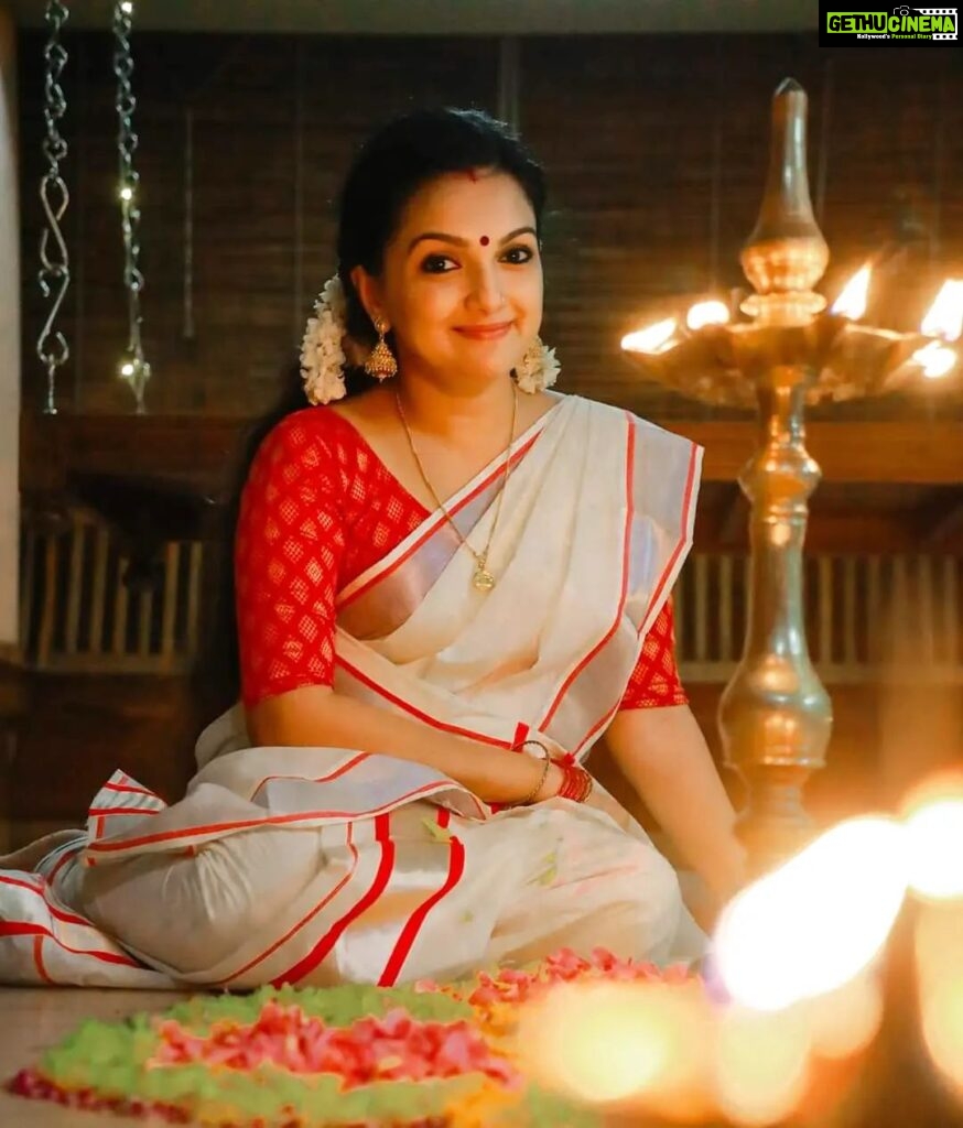 Saranya Mohan Instagram - “Darkness cannot drive out darkness: only light can do that. Hate cannot drive out hate: only love can do that.” Happy Diwali Friends