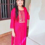 Saranya Mohan Instagram - Love yourself 🥰 👗@deepu_selections_by_sindhuri