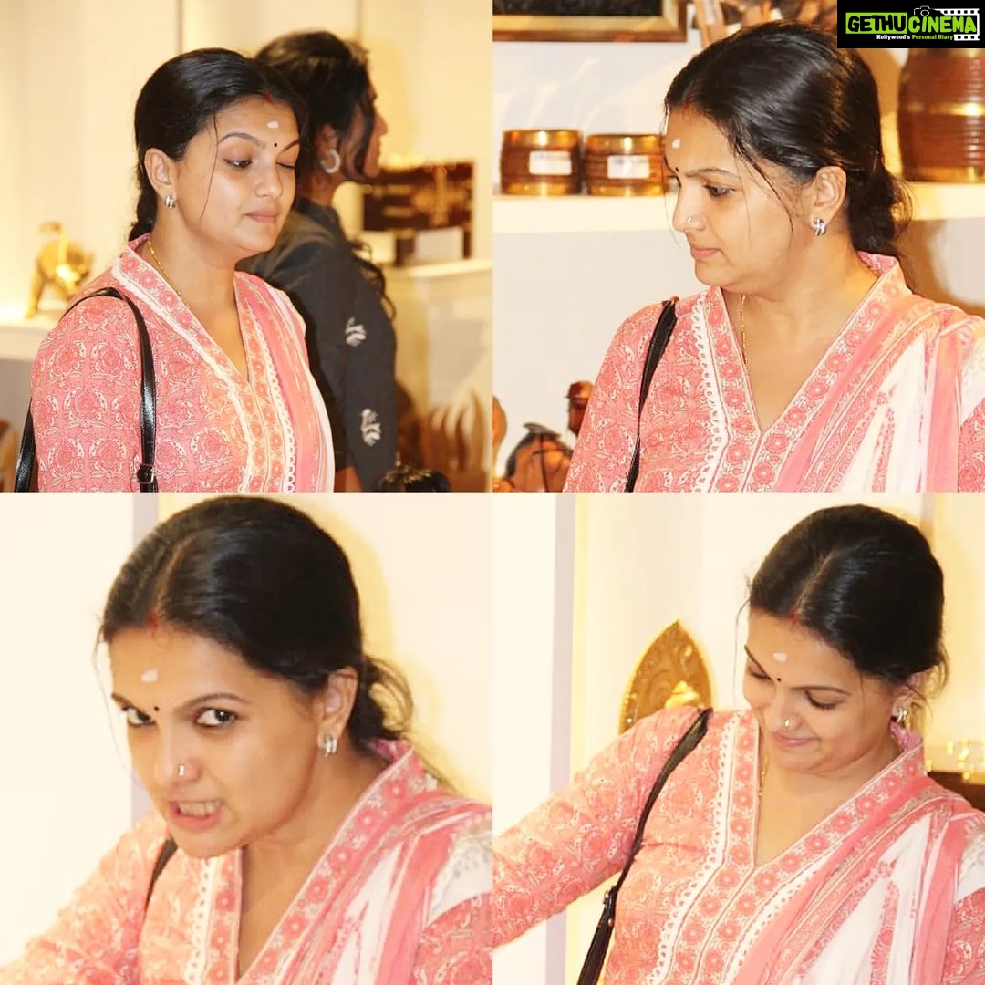 Saranya Mohan Instagram - ഒട്ടും കള്ള ലക്ഷണം ഇല്ല ല്ലേ 🥲