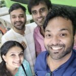 Saranya Mohan Instagram – 12 വർഷങ്ങൾക്ക് ഇപ്പുറം @anurajmanohar നെ കണ്ടപ്പോൾ. 🥰

@swami_bro @pwoli_sarath_ramesh Eve’s Coffee