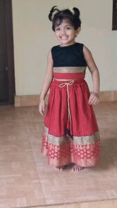 Saranya Mohan Instagram - 👗 @momslovdesigners ❤❤❤

Parakka parakka❤