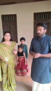 Saranya Mohan Instagram - സംഘ ഗാനം! 🥲