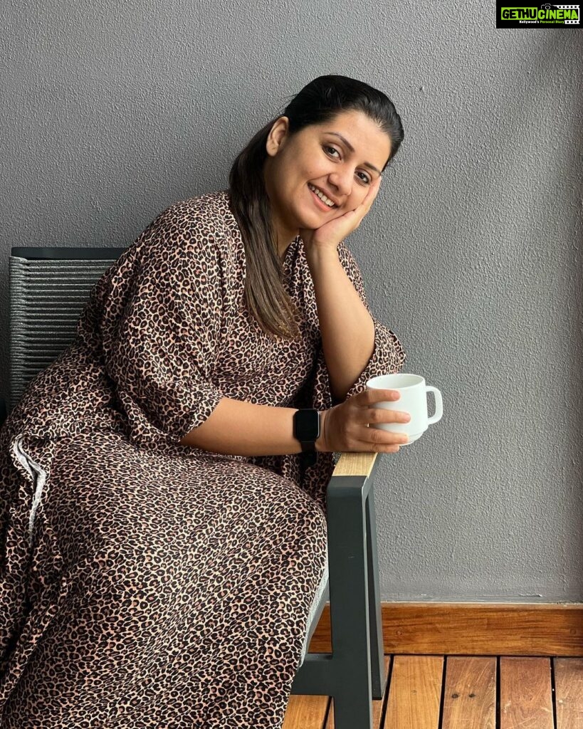 Sarayu Mohan Instagram - A pause,good staycation is much needed before you head for hectic work schedule! Thank you @saptharesortandspa for the great hospitality .. Super relaxed and refreshed with memories to bestow ❤️
