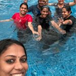 Sarayu Mohan Instagram - Those school girls sharing home expenses,office stress,kids education and life…! We miss being in that white shirt and blue knee length skirt with black ribbon on braided hair…but we didn’t miss to laugh like those old days…no one can replace school friends because these monkeys know a lot!!!! Love you and already missing u girls❤️