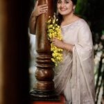 Sarayu Mohan Instagram - വീണ്ടുമൊരു വിഷുക്കാലം ♥️ @jilappi @swapna_weddings @_sapnas_makeover