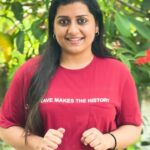 Sarayu Mohan Instagram - Improve your English language skills with our Exclusive Spoken English course.Join now to boost your communication skills and gain confidence in speaking English fluently. 👉Public speaking 👉 Situational conversation 👉Interview skills 👉 Pronunciation 👉Fun vocabulary builder games 👉 Grammar 👉Sentence building & more. Contact Us Now 📲 +971543393596 #SpokenEnglish #UAE #Malayali #EnglishCourse #CommunicationSkills #Confidence #InstaLearning #zygote #zygoteleraning