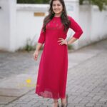 Sarayu Mohan Instagram – Going bright today
Ranipink A line frock from @lepapillonkochi5 ♥️
Click @_story_telle__r
Hugs @meeramax_makeupartist_