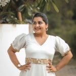 Sarayu Mohan Instagram - Happy Easter♥️ Costume @binds_designer