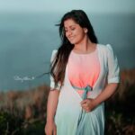 Sarayu Mohan Instagram - Remembering a beautiful day♥️ Long shrug by @binds_designer Click @_story_telle__r kalvari mount-idukki