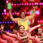 Sarayu Mohan Instagram - What an eve♥️ Thank u @asokkumar_gopi for the opportunity Sincere gratitude ACV @sunitharao_vr always love to learn from you and to dance with @jazzpekkers_offical is superfun♥️ Mua @meeramax_makeupartist_ Costumes @vasudevan.arun Clicks @sharan_b_nair Nishagandhi