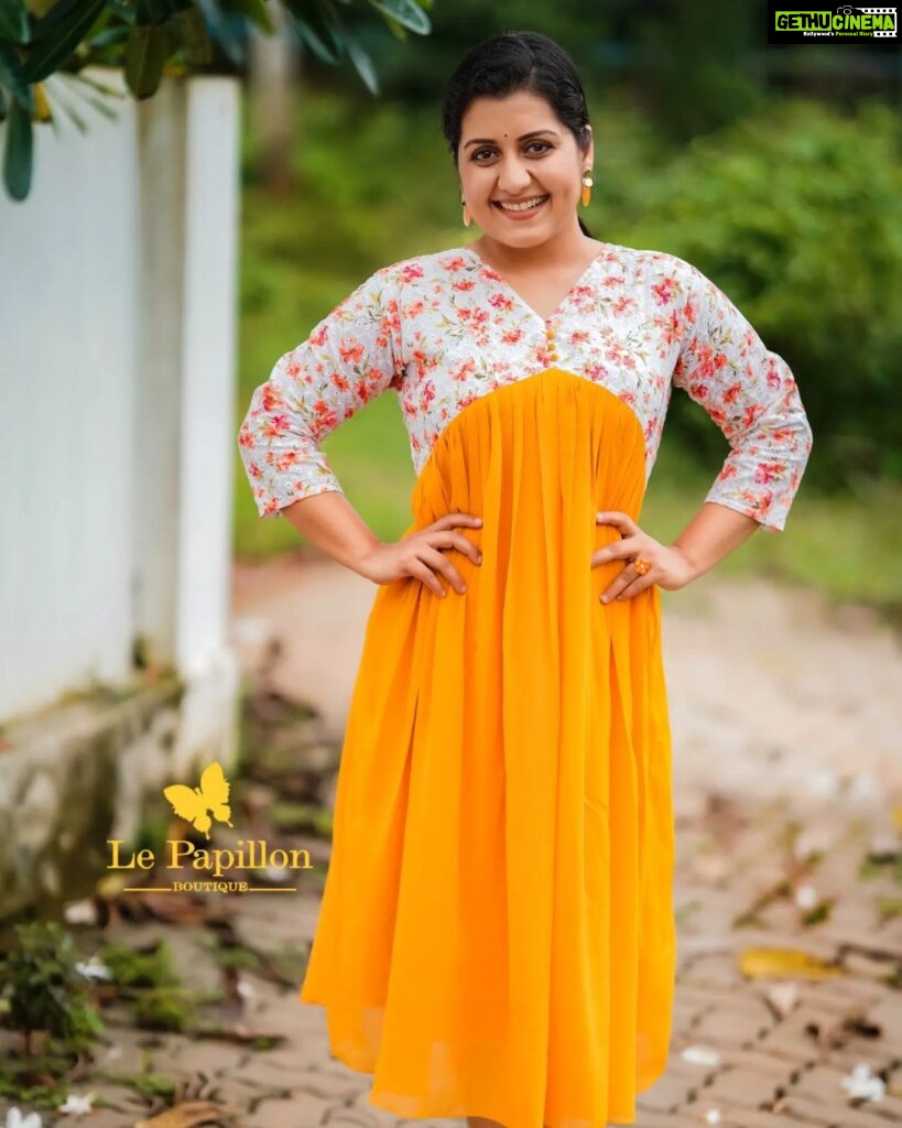 Sarayu Mohan Instagram - Bright day! Aliya cut frock,yoke printed hakkoba,bottom mustard yellow shade, lining attached,sizes,m to xxl Clicks @__vivid_snaps ♥ Chottanikkara, India