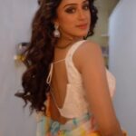 Sargun Kaur Luthra Instagram – It’s time to treat yourself, ladies! Ladies Shopping Mela is live from 5th-8th May and you don’t want to miss it. Head to @shopsy_app and explore the big deals on fashion, beauty, home, and more. This special sale is exclusively for women, so you can shop with confidence and get everything you love at unbeatable prices – starting at Rs 49. Don’t wait, head to Shopsy today ! #LadiesShoppingMela #Shopsy Mumbai, Maharashtra