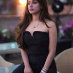 Sargun Kaur Luthra Instagram – 🖤 Kahi Pe