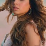 Sargun Mehta Instagram - NIGAH MARDA AYI VE ❤❤ 17TH MARCH in THEATRES near you. #kokevichdil Out now .. Music: @desi_crew Directed By: #RupinderInderjit Dop: @filmmaker_vikram Choreographer: @princechoreographerpatiala Produced By: @raman.aggarwal @vishal_johal Distribution: @omjeegroupofficial @munishomjee Music - @diamondstarworldwide #gurnambhullar #sargunmehta #Diamondstarworldwide #topnotchstudios #NigahMardaAyiVe #17thmarch2023