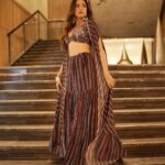 Sargun Mehta Instagram - If I was you, i’d wanna be me too 😉 Wearing @awignaofficial @thewisedesign Bangles @sachdeva.ritika Styled by @devs213