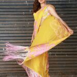 Sargun Mehta Instagram - Thank you for all the ❤ to junooniyatt.. we love you guys 🥰🥰 Saree @monikanidhii @spiffypublicrelations Styled by @d_devraj