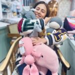 Sargun Mehta Instagram - Passing all of you a warm fuzzy hug ..🥰🥰😘