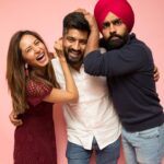 Sargun Mehta Instagram - Best mein best.. happy birthday yaara @jagdeepsidhu3 . Ladiye bhevein jinna marzi pyaar fer v bohot aa..love u aa❤️❤️ Thank you for bani and gore ❤️❤️ 2023 mein chaa jaa 🧿🧿