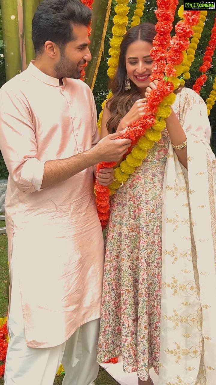 Sargun Mehta Instagram - Just 1 day to go. Go watch Sidhus of Southhall with your loved ones for an experience full of laughter!! Khalaare pen ge !!!