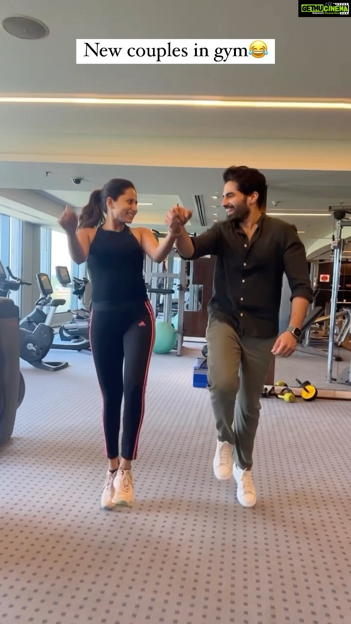 Sargun Mehta Instagram - Siddhus of southhall 😂😂 19th may in THEATRES near you😜