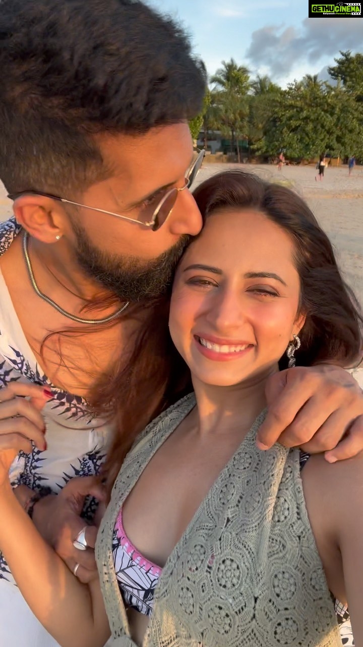 Sargun Mehta Instagram - King ๐ @ravidubey2312 Sirf mere dil ka nahi, duniya ka ๐.. mark my wordโ๏ธ