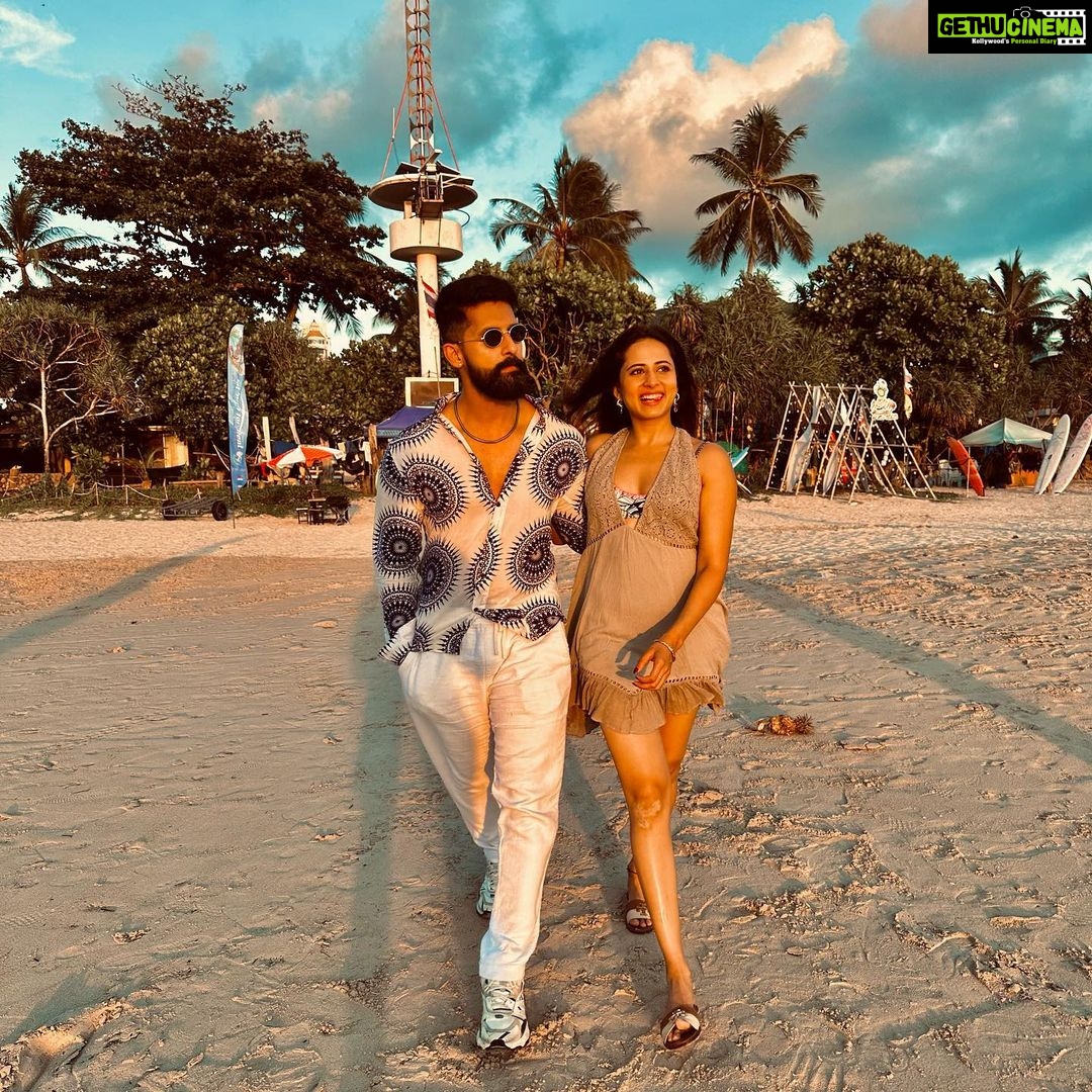 Sargun Mehta Instagram - जो आसमाँ देखा उसे छू लिया .. जो नहीं देखा उसे बना दिया