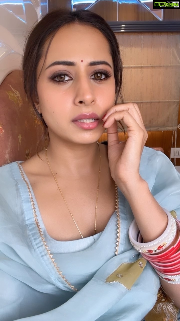 Sargun Mehta Instagram - Chudail nu v thugg leya 😉😉 👻 #jattnuuchudailtakri #13thoctober2023 in THEATRES NEAR YOU