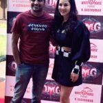 Sathish Instagram - Chumma… apdiye… jolly ya… @sunnyleone kooda Oru photo 😍😁😍☺️ #ohmyghost #omg
