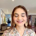 Sathish Instagram - Thank u so much to our 90s kids favourite @madhoo_rockstar mam for ur love and support towards #naaisekar 😍😍😍 and the answer is... kadaisi varai Cinema la irukkanum, Nalla peroda irukkanum like #Sathyaraj sir 😍😍😍😍