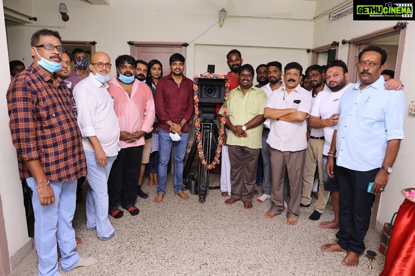 Sathish - 63.5K Likes - Happy to be associated in this periodic horror comedy with @sunnyleone 😍 Shoot starts from today. God and Cinema fans bless us 🙏🏻🤗🙏🏻