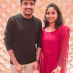 Sathish Instagram - Happy birthday to my @paranthamansindhu Have a great year 🤗❤️🤗