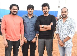 Sathish Instagram - We Start With #thalapathyblessings ❤️ Thank u so much #thalapathy #vijay sir for ur love and support towards us ❤️🤗😘 #thalapathyforfans ❤️❤️ @venkithechamp @whitecarpetfilms