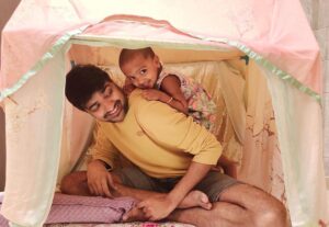 Sathish Instagram - My Daughter’s Happy Place 
(என் முதுக சொன்னேன் 😍❤️)