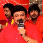 Sathish Instagram - Video edukkaradhu kooda theriyama appudi Enna theeniyo 🫣🤓😁