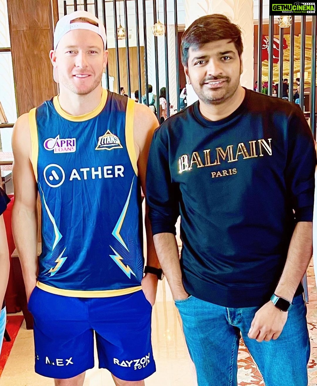 Sathish - 73.9K Likes - Nice time with u Guys 😍 @vijay_41 bro & @davidmillersa12 🤗❤️🤗