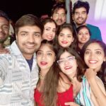 Sathish Instagram - அதிகாலை 5 மணிக்கு அசந்து தூங்கினது ஒரு குத்தமாய்யா 🤨🫢😠 #shootingspot #freetime #nightshoot #ruggedgirls @vjpaaru