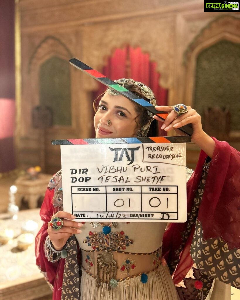 Sauraseni Maitra Instagram - The day it all began! 🥰 Thank you for all the love and warm wishes you all have been showering upon us! So so grateful ❣️🙏 Keep’em coming 🥰🤗 For those who haven’t watched #tajreignofrevenge yet, please watch it NOOOWWW on @zee5 and let me know your thoughts about it 😘🥰 #tajreignofrevenge #tajseason2 #nowstreaming #mehrunissa #newepisodes #outnow