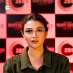 Sauraseni Maitra Instagram – Accident-এর পিছিনে লুকিয়ে থাকা আসল সত্যি উদ্ধার হলো কীভাবে? জানতে হলে দেখুন গ্যাংটকে গন্ডগোল অবলম্বনে তৈরি Web Series “সাবাশ ফেলুদা” শুধুমাত্র ZEE5-এ!

“সাবাশ ফেলুদা” দেখুন এই লিঙ্কে ক্লিক করে-
https://bit.ly/3AUSU83

#ErporKi #AroBeshiEntertainment #ShabashFeluda #ZEE5

@parambratachattopadhyay | @_rwitobroto_ | @rudranilrudy | @arindamsil | @ritwickchak_ | @sauraseni1 | @kamaleswarmukherjee_1 | @debopriyo_toton | @tophercollins89