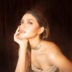 Sauraseni Maitra Instagram – 👑💫✨

#tajreignofrevenge #premierenight #specialscreening #bts