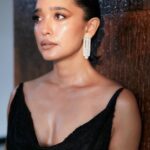 Sayani Gupta Instagram – 🖤

#throwback cause @eshwarlog sent these!
Missing my babies! 
@shreejarajgopal @paloshell Eshuuu 

📷 @kadamajay #naturallight #notouchup